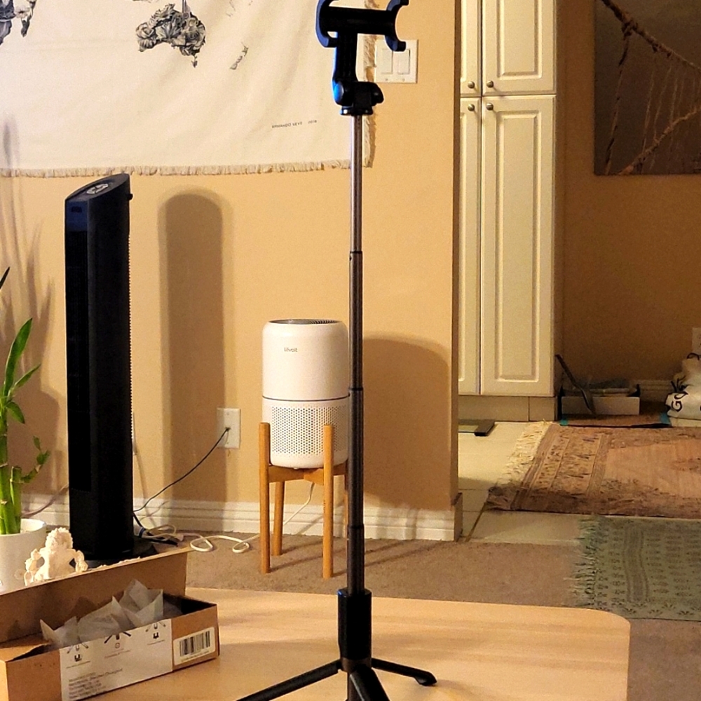 Selfie Stick Tripod for Smartphone, Camera & GoPro - Picture 2 of 3